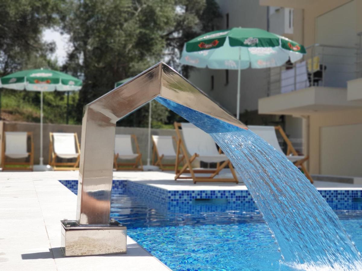 Grejm Family Apartments Petrovac Luaran gambar